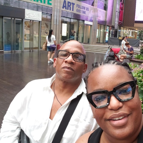 Meet your Posher, Elease - Picture 1 of 1